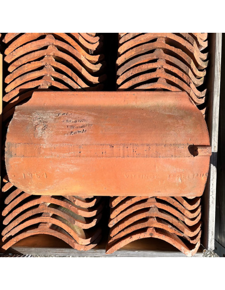 Takpanna, Vittinge, Enkupig - Röd