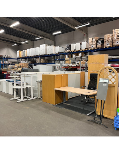 Kontorsmöbler - 4 februari 2025