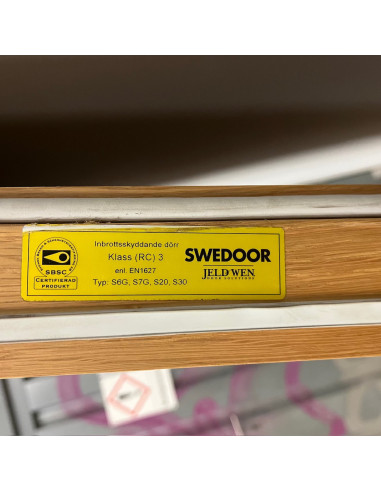 Säkerhetsdörr 900x2100 H - Trä