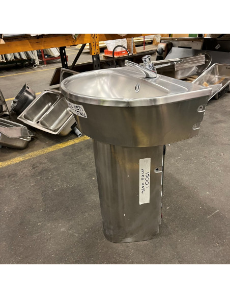 Tvättställ med pelare