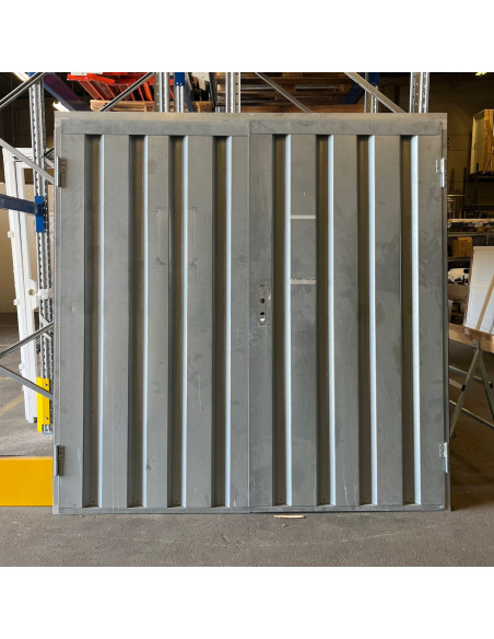 Plåtdörr 2025x2025 - Grå