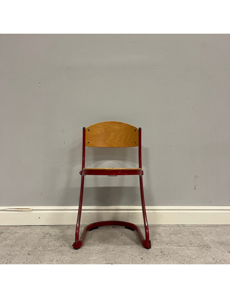 Stapelbar stol - Röd