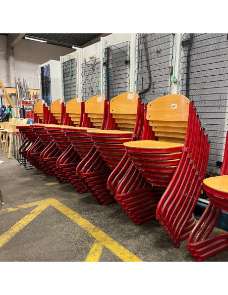 Stapelbar stol - Röd