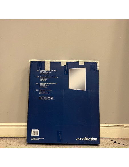 Spegel med LED belysning