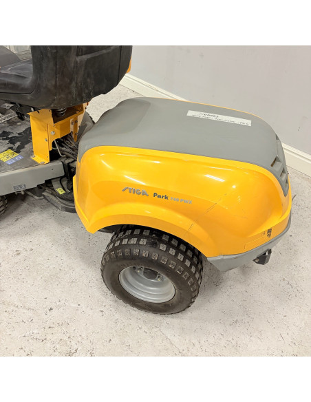 Stiga Park 740 PWX med tillbehör