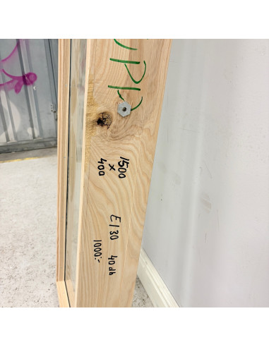 Fast fönster 1500x400 mm