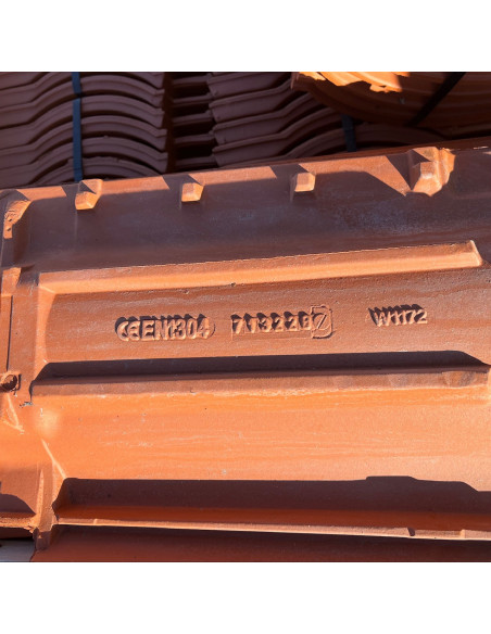 Takpanna, Wienerberg, Enkupig - Röd