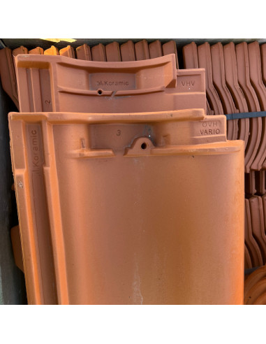 Takpanna, Wienerberg, Enkupig - Röd