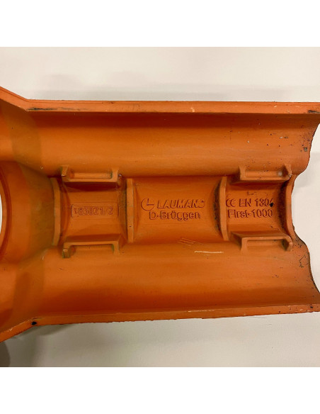 Nockpanna Tegel, Laumans - Röd